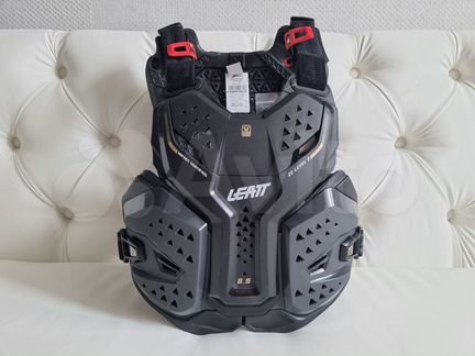 Панцирь Leatt Chest Protector 6.5 Pro Graphene