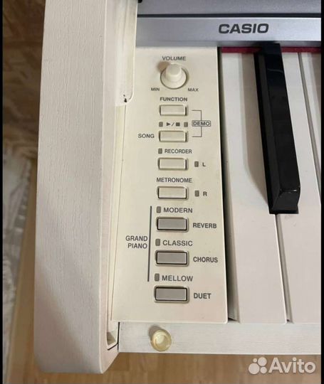 Цифровое пианино Privia PX735