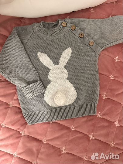 Костюм с зайцем