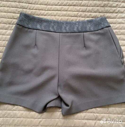 Шорты нарядные 44
