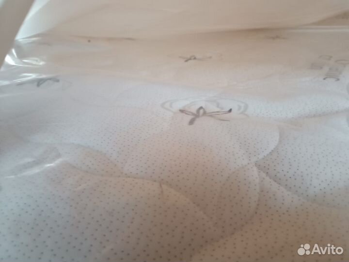 Матрас 180х200 бу средней твердости