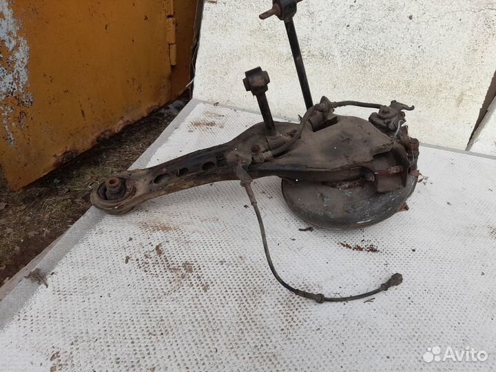 Задние рычаги в сборе на мицубиси спейс-стар