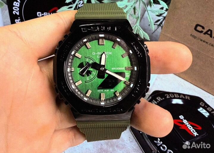 Часы Casio G-Shock GM-2100