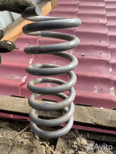 Пружина на ниву передняя новая