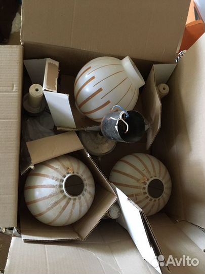 Люстра бронза 5 плафонов и еще 3 плафона