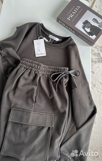 Костюм Max Mara