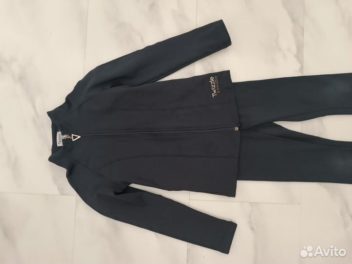 Продам костюм для фигурного катания