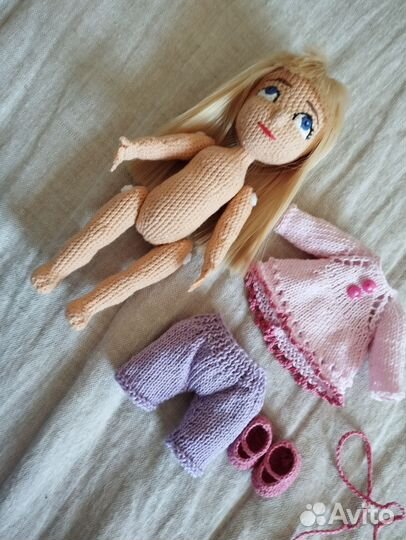 Кукла вязанная ручной работы 15 см