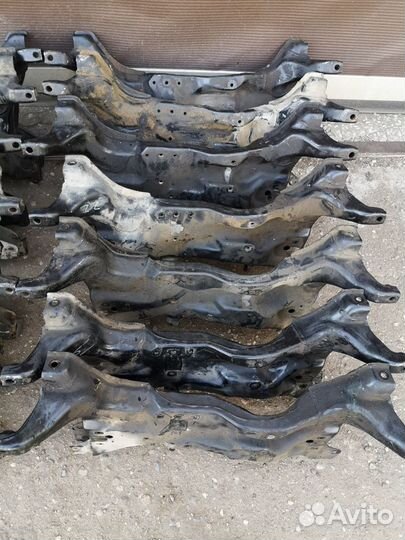 Подрамник Mitsubishi Mitsubishi Outlander 1 CU