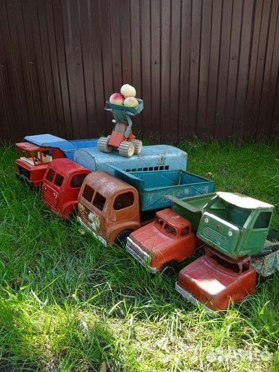 Игрушка Машина СССР Выбор