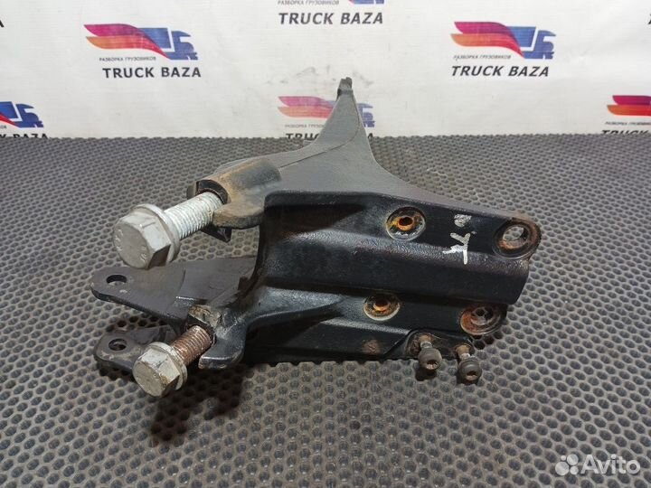 Кронштейн торсиона кабины левый