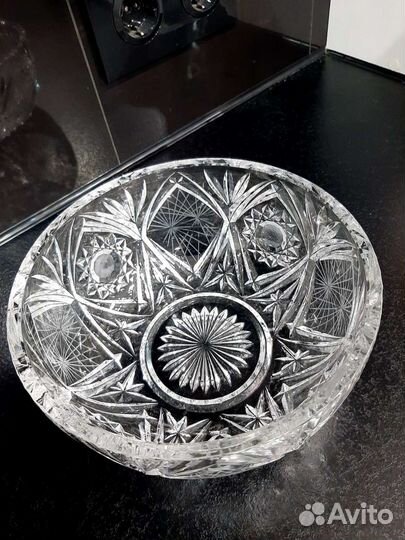 Хрустальная ваза