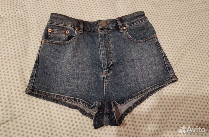 Джинсовые шорты