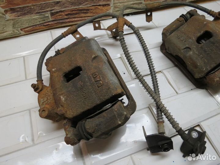 Суппорт передний Hyundai i40 Хендай