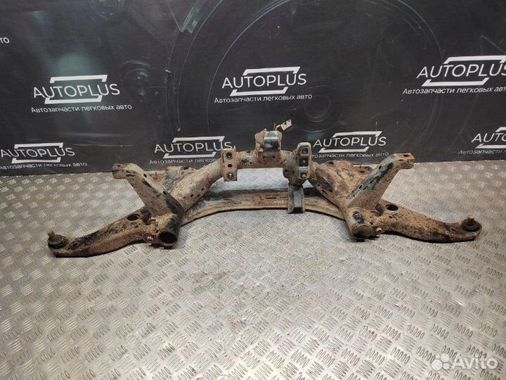 Подрамник передний Mazda Premacy 2.0 FS 2002