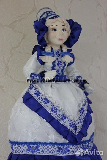 Кукла грелка на чайник. Буренка