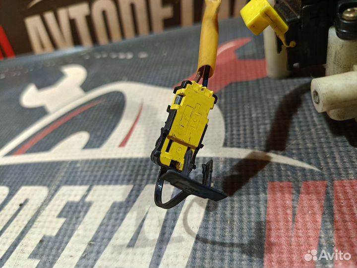 Шлейф подрулевой Hyundai Elantra XD 3