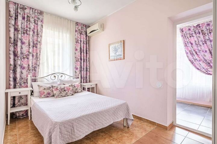 Комната 22 м² в 2-к., 2/4 эт.