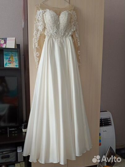 Свадебное платье 42 44