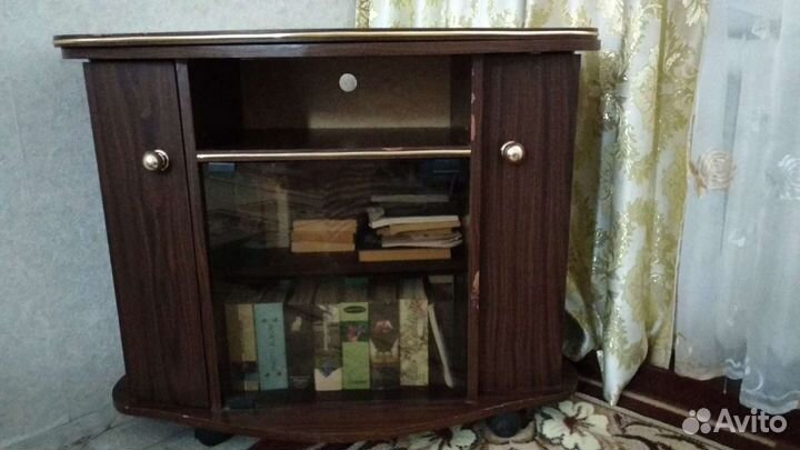 Тумба под телевизор