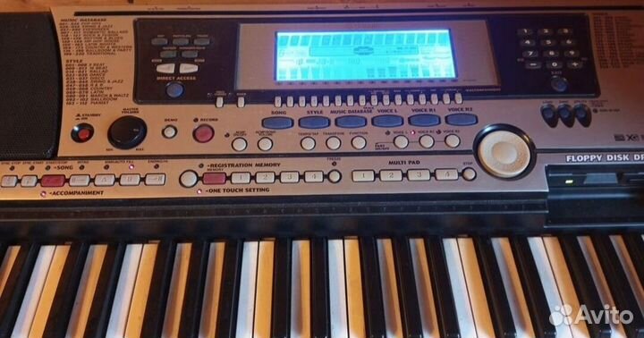 Синтезатор Yamaha PSR-550