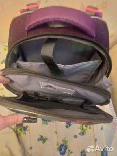 Рюкзак школьный для девочки в хорошем состоянии