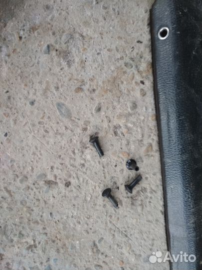 Батоны,обшивка на волгу 24