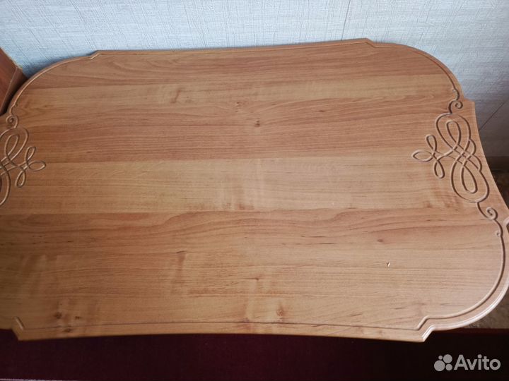 Журнальный столик