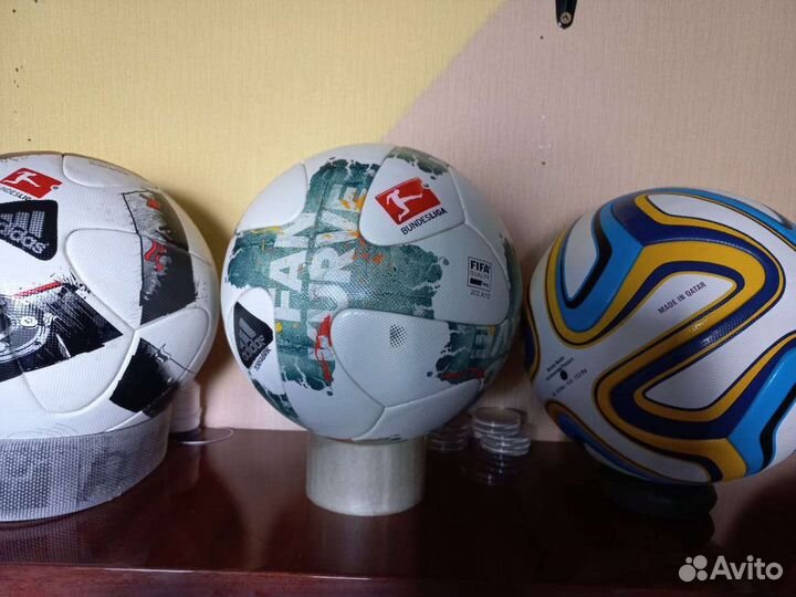 Футбольные мячи Adidas