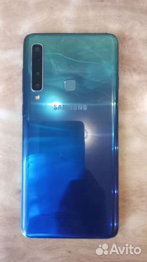 Телефон Samsung galaxy a9 2018