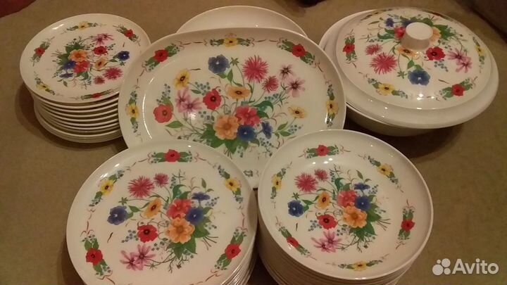 Столовый сервиз на 12 персон