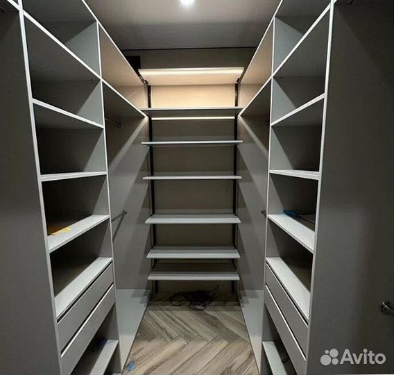 Шкаф на заказ для дачи