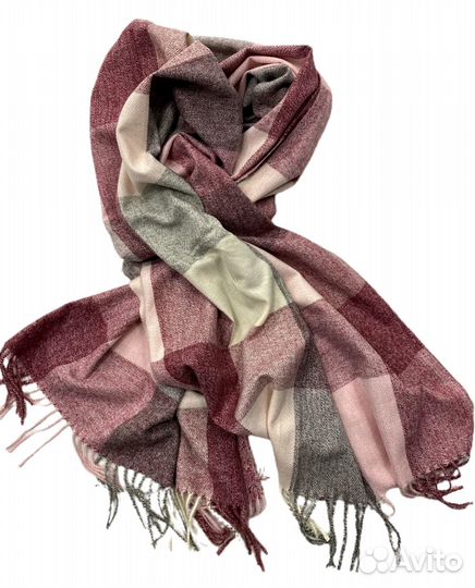 Шарфы и палантины женские зимние в клетку