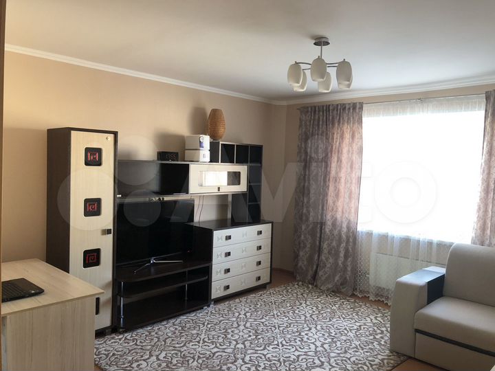 4-к. квартира, 90 м², 4/5 эт.