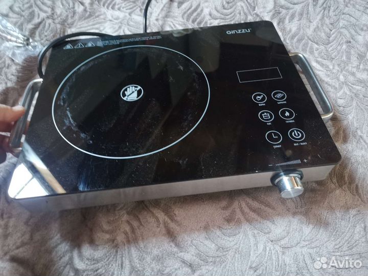 Настольная электрическая плита ginzzu