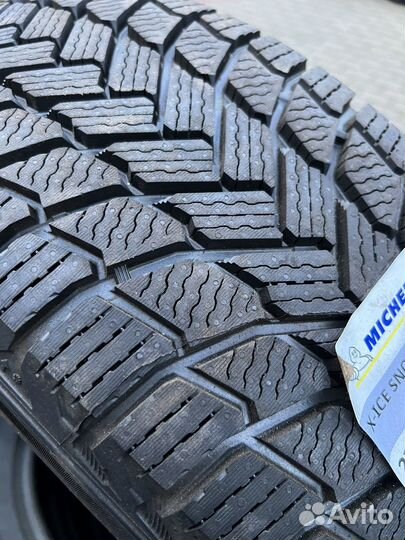 Michelin X-Ice Snow SUV 235/60 R18