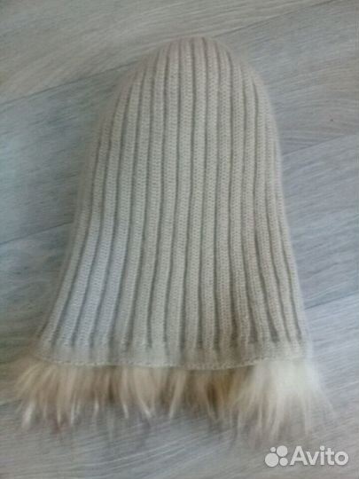 Женская шапка из меха лисы