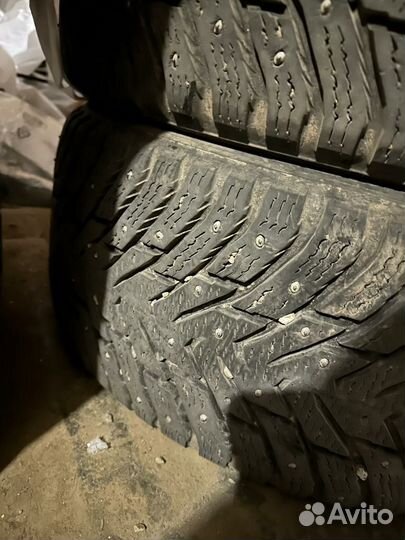 Nokian Tyres Hakkapeliitta 8 245/40 R20 99T