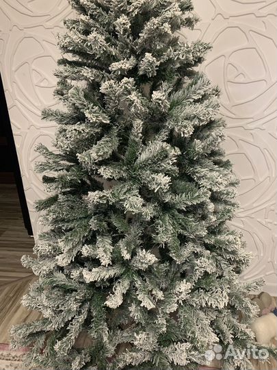 Елка заснеженная 210 см