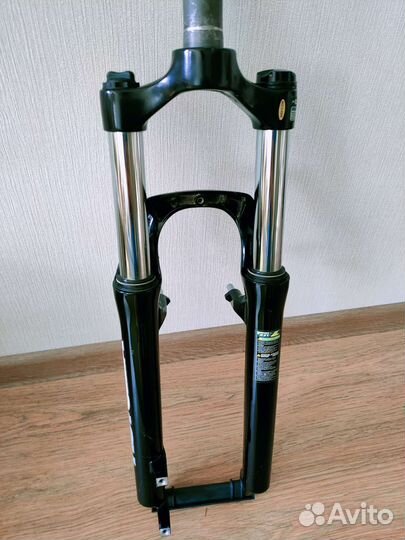 Вилка RST Gila 26