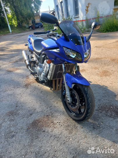 Yamaha FZS 1000