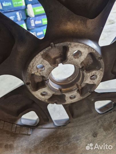 Литой диск KIA sorento 4 mq4