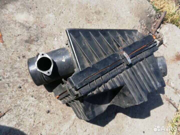 Корпус воздушного фильтра Ниссан Премьера Комфорт