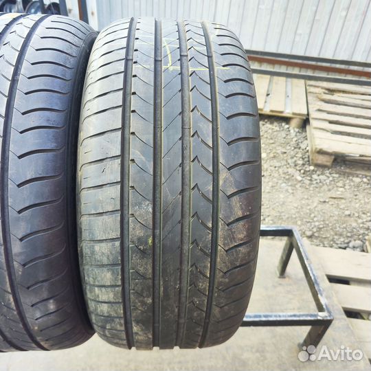 Goodyear EfficientGrip 285/40 R20 104Y