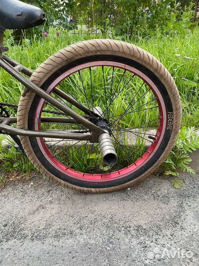 Крутой велосипед BMX