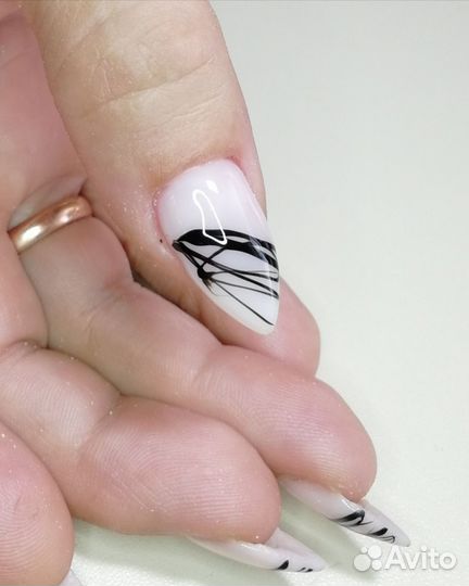 Маникюр, педикюр, наращивание ногтей