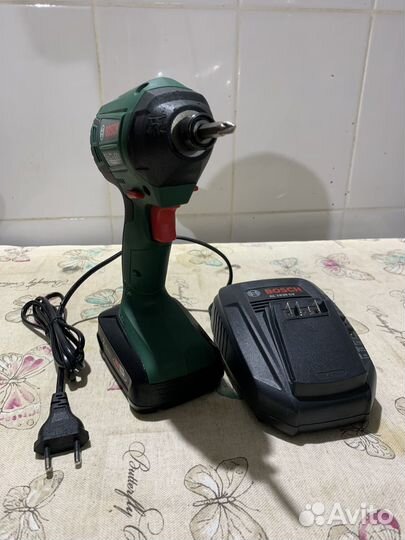 Bosch Шруповерт