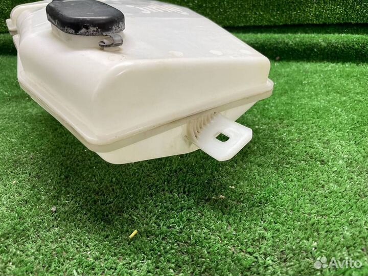 Бачок омывателя Renault Duster 2013 289106288R