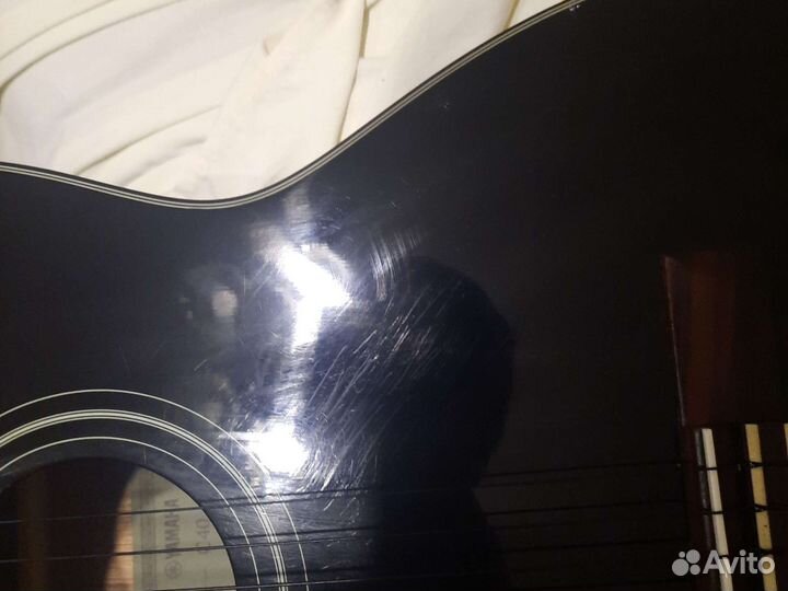 Классическая гитара yamaha c40