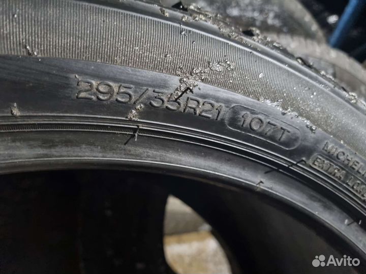 Michelin Latitude X-Ice 295/35 R21 107T